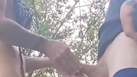 Su kenarında sikiş