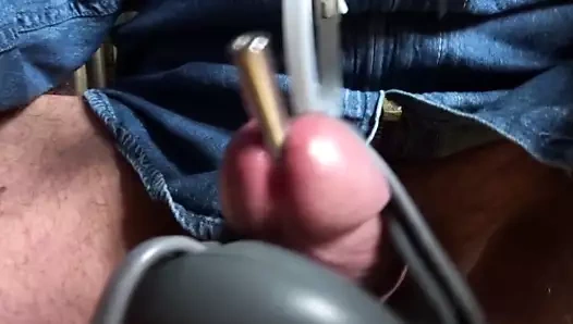 Cumming aracılığıyla bir peehole vida tarafından benim yeni masaj oyuncak