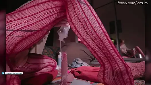 ÇOK SIKIŞMEK ISTIYOR! - Aryan Queen