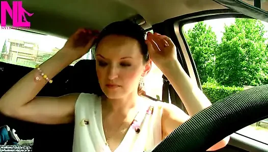 Altın Saldals Barefeet'te Toskana'nın tepelerinde sürüş