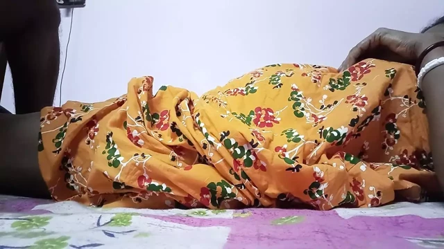 Hintli Bengalli ev hanımı boudi masaj sikişi