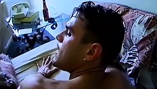 Emilio, Leo ve Paul deli gibi sikişiyor