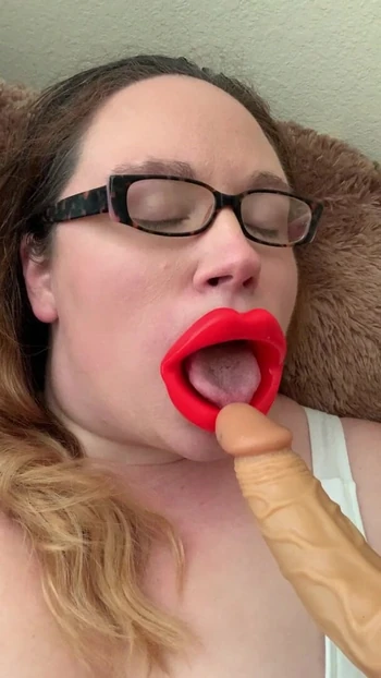 Сосание члена и давка