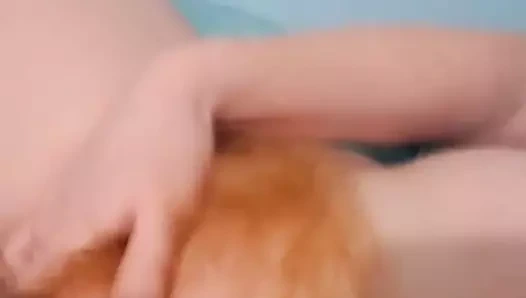 Kızıl saçlı malzeme