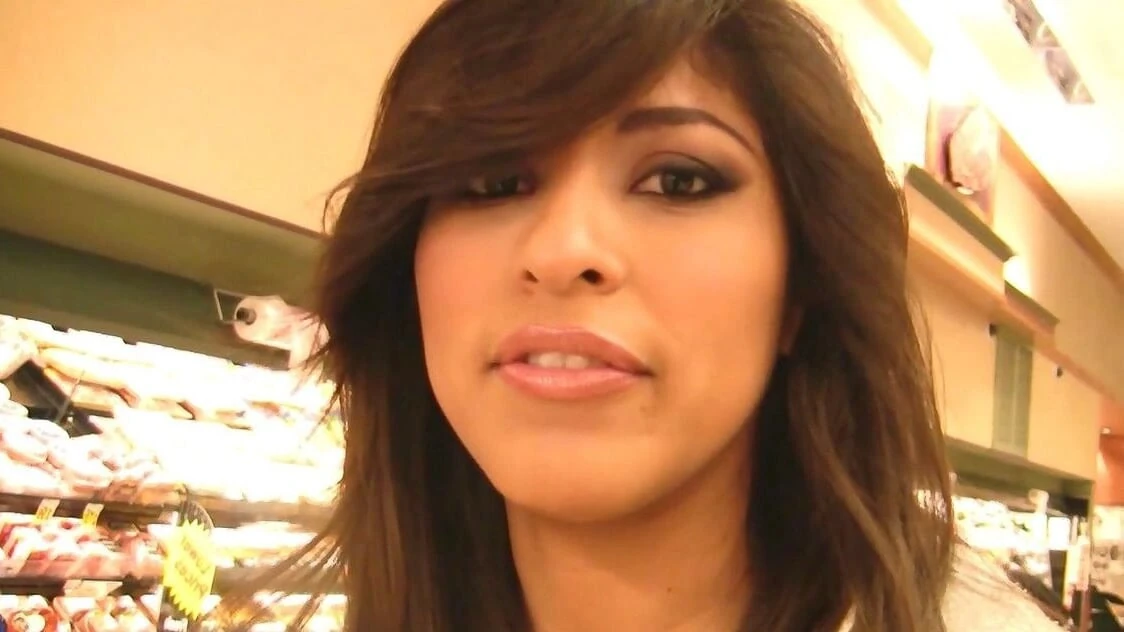 Cực có lông âm đạo latina tuổi teen nói chuyện đến quái tại nhặt lên diễn viên