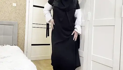 Çoraplı ateşli Arap üvey anne 31 talimatı veriyor