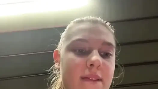 Big ass in Leggings training so hard