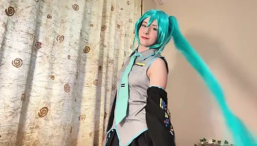 Miku vocaloid pixie azdırıyor - ateşli dildoyla kostüm flört ediyor ve anal seks