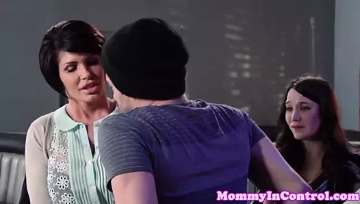 Bigtitted milf cocksucks sonra zorlu seks