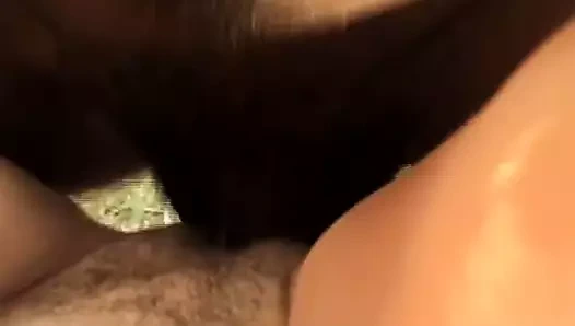 karıcık çalışır bir siyah horoz