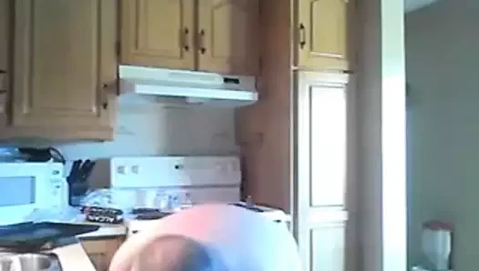 Çıkarsan iyi olur... baba
