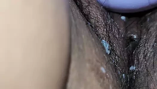 Amatör vered latin yatak odasında mastürbasyon yapıyor