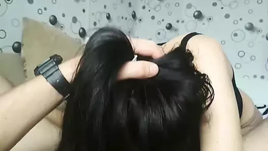 boğazlı oral seks gelen bir güzel esmer