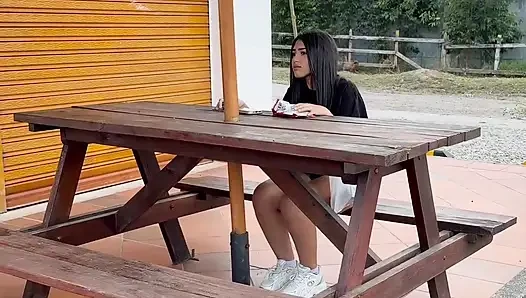 Güzel Kolombiyalı kız, cuckold erkek arkadaşından ayrıldıktan sonra porramı emiyor