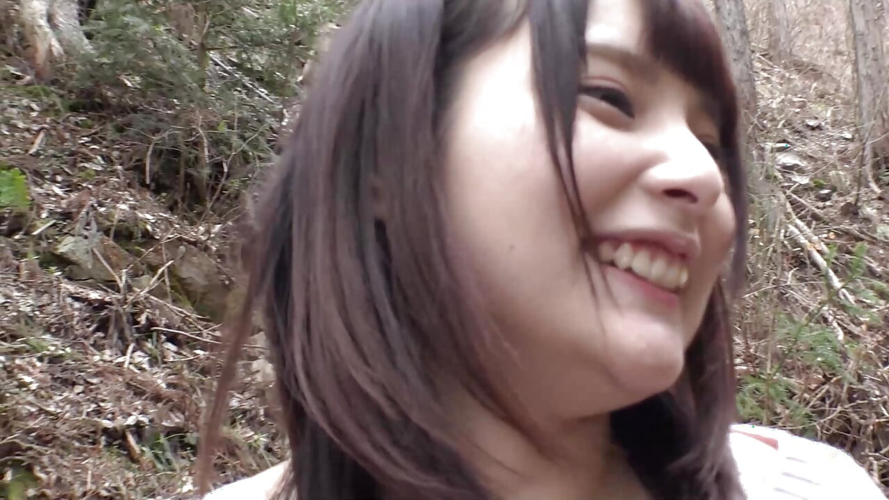 Asyalı japon pornosu – sürtük ovuşturduktan sonra sert bir sikişmekten hoşlanır