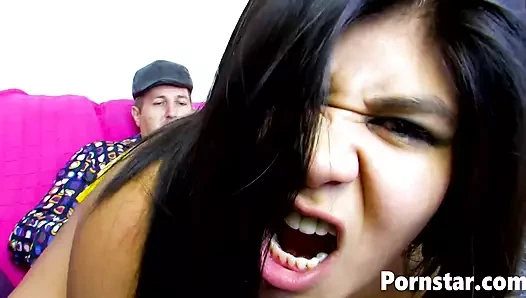 azgın adam julia morgan'ın ıslak kedi çekiç