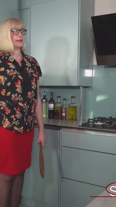 Некоторые девушки никогда не изучают фильм целиком