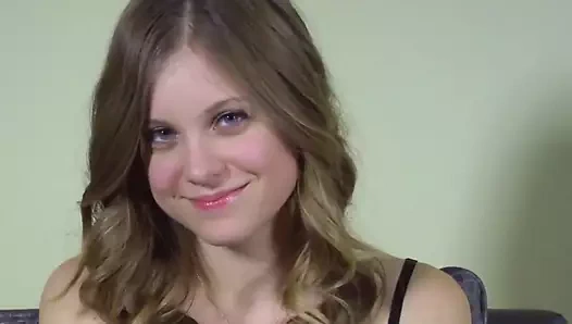 Ayak parmaklarıyla peekaboo oynayın