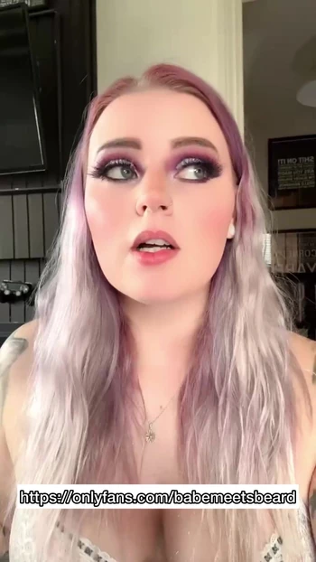 Трендовый Хетюк со счастливым окончанием - сидение на лице