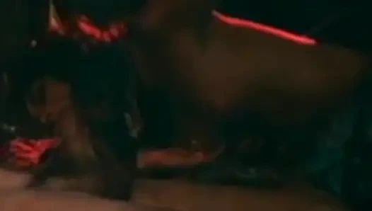 Yanan sarışın ateş tutkusu