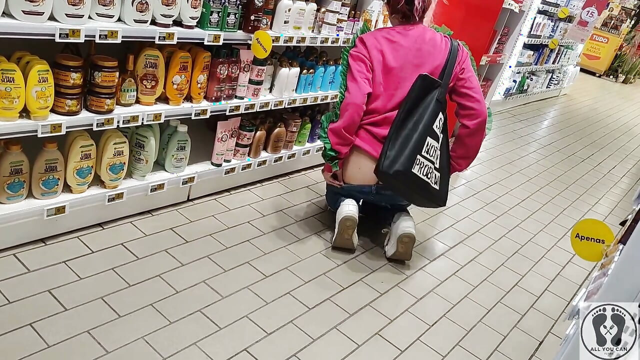 Crazy Rebeca Addams in Jeans Buttcrack at the Supermarket