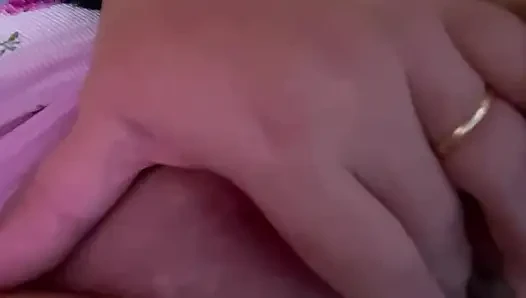 Genç kız mastürbasyon yapıyor