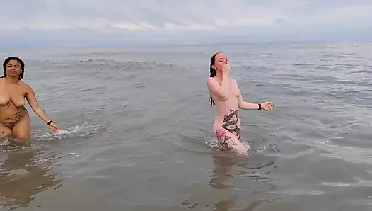 WITH TWO ON THE BEACH AND BONTANDO TO SUCK MY CUM