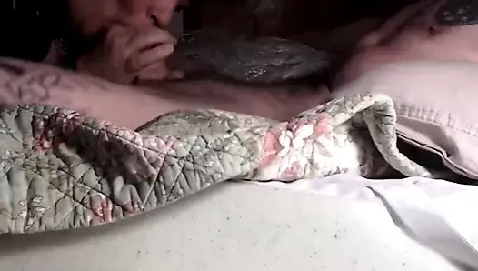 Моя нижняя работает с моим членом
