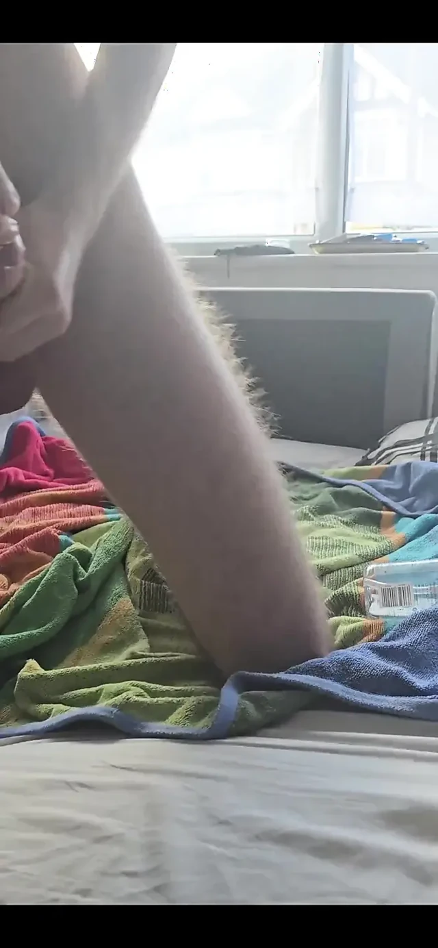Hızlı yarak sikiş seansı