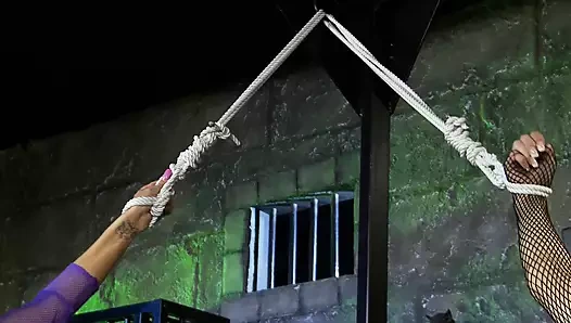 Ultra sapık kaltak göt deliğine yumruk sokuyor