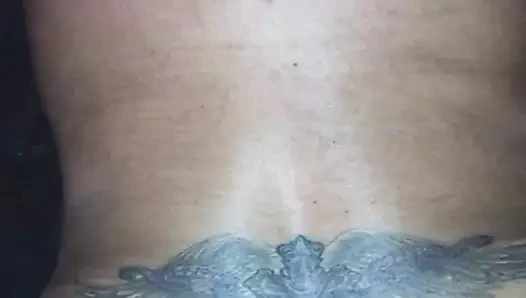 Lanet kocam ona başkalarıyla oynamayı nasıl sevdiğimi anlatıyor