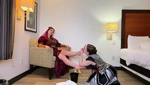 Tessa ve Kat'in ortaçağ ayak ibadeti 4k bakış açısı adanmışlığı bekliyor!