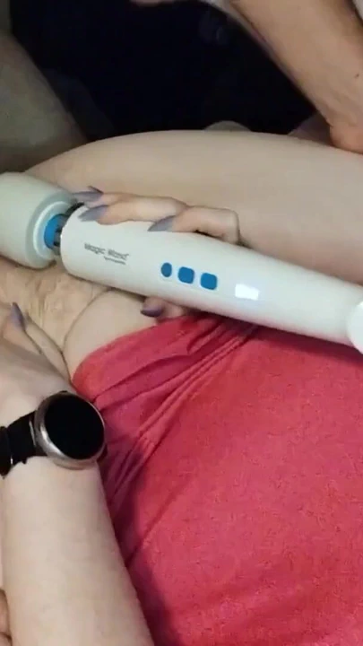 Dölünü titreten misyoner çoklu orgazm yüksek sesle inliyor ateşli amatör evli kadın üvey anne sıkı amcık | Klip 1