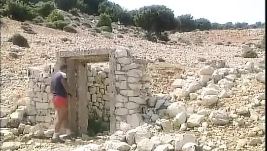 Daha küçük bir Tanrı'nın üvey kızı (tam porno film)