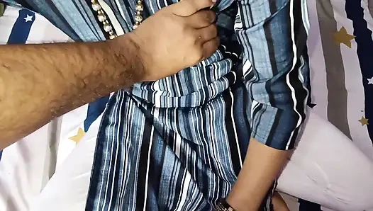 Hintli köylü kız kayınbiraderi ile harika seks yapıyor