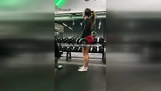 Yanlışlıkla üvey babamın beni parmaklamasına izin verdim - çok aşağılayıcı!