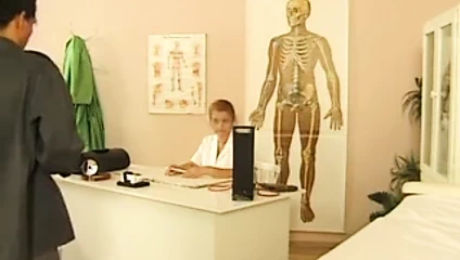 Alman busty anneanne doktor