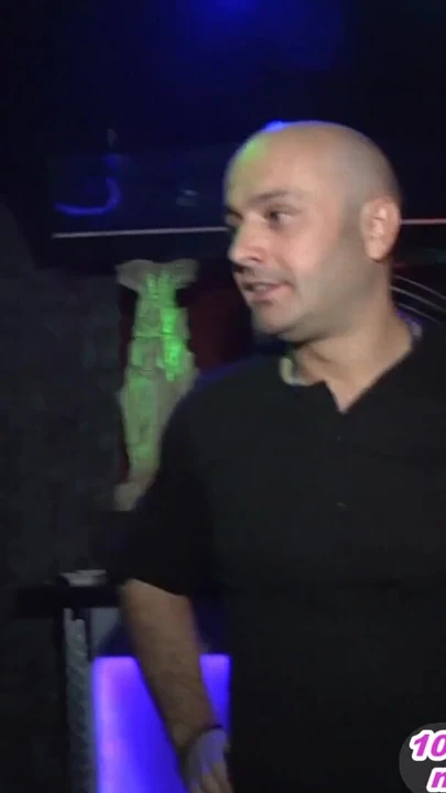 Незабываемый момент от "Секс в порно-кинотеатре с немецкой милфой-парой в любительском видео"