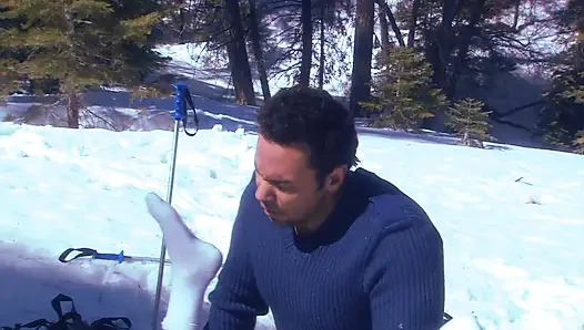 Büyük memeli muhteşem hatun açık havada sikiliyor