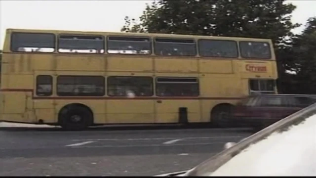 Büyük Omar'ın İngiliz maceraları: arka anal ajanlar (2001)
