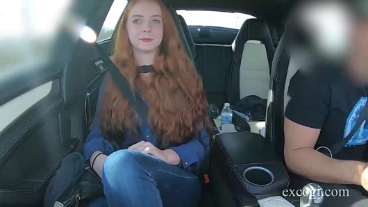 Seks ahlaksız kızıl saçlı gül olağanüstü derin boğaz bj verir!