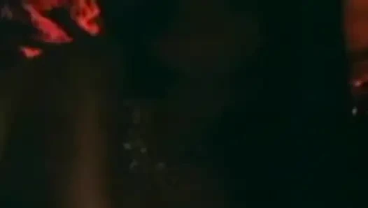 Paixão de fogo loira em chamas