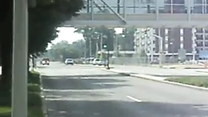 Evansville, Indiana'da itfaiye aracı geçiyor