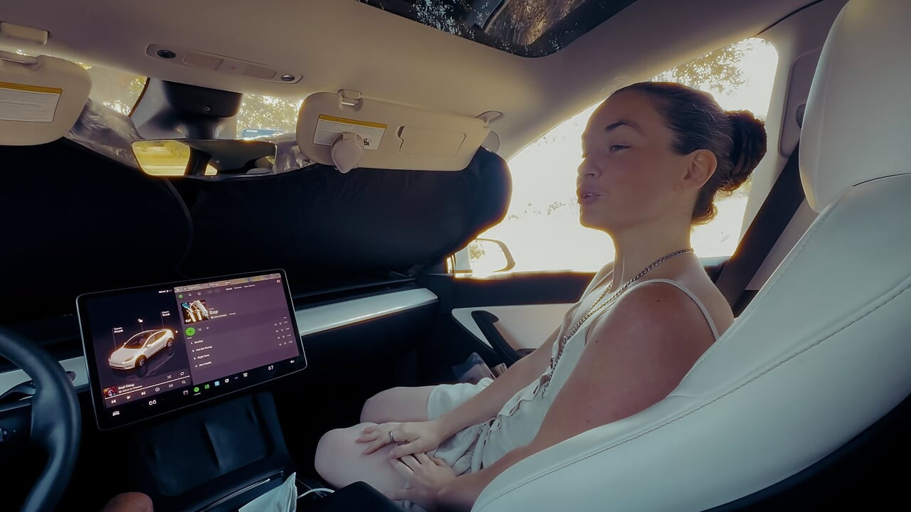 Yaratık Tesla bakış açısıyla Yaratıcısı'nın yarağını emiyor