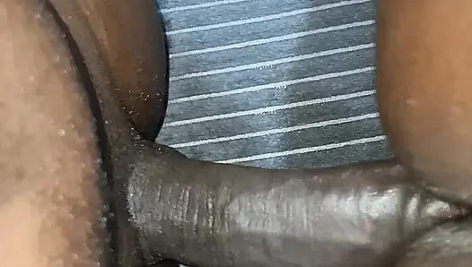 Bu büyük bir yarak, her kadın böyle bir yarağa sahip olmayı hak ediyor, gerçekten büyük bir tane.