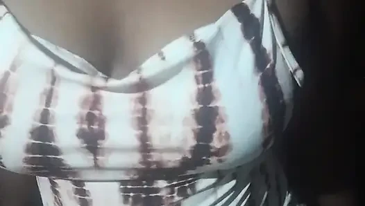 Desi vabhi büyük göğüsler ve köylü Desi en ateşli kızlar