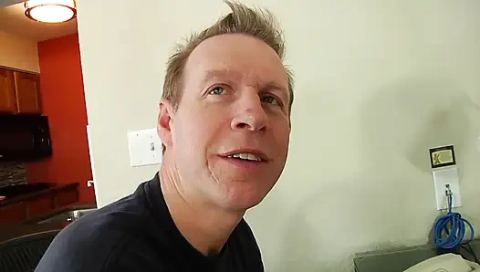 Alina Li sert oral üçlü grup seks