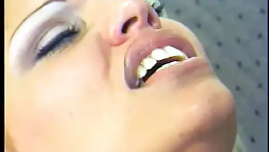 sarışın fahişe zevk sert horoz