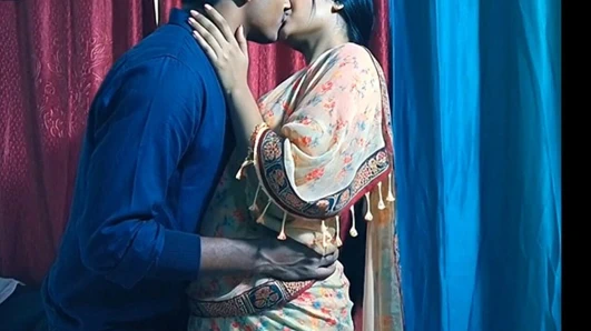 Harika, seksi ve sevimli desi köyü yengesi sevgilisiyle - ateşli seks