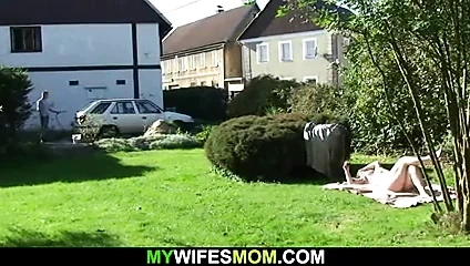 Hile açık seks ile kız eski sarışın anne